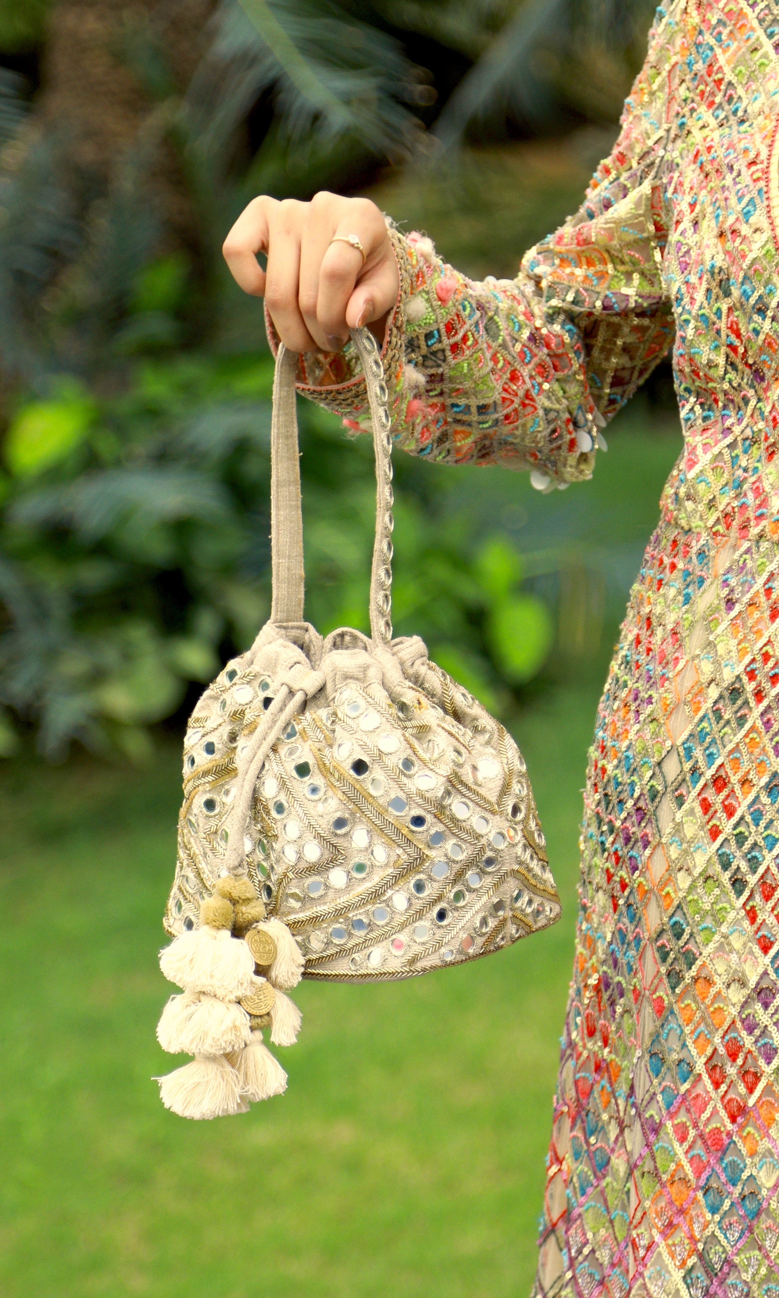 Ayaana Bucket Bag