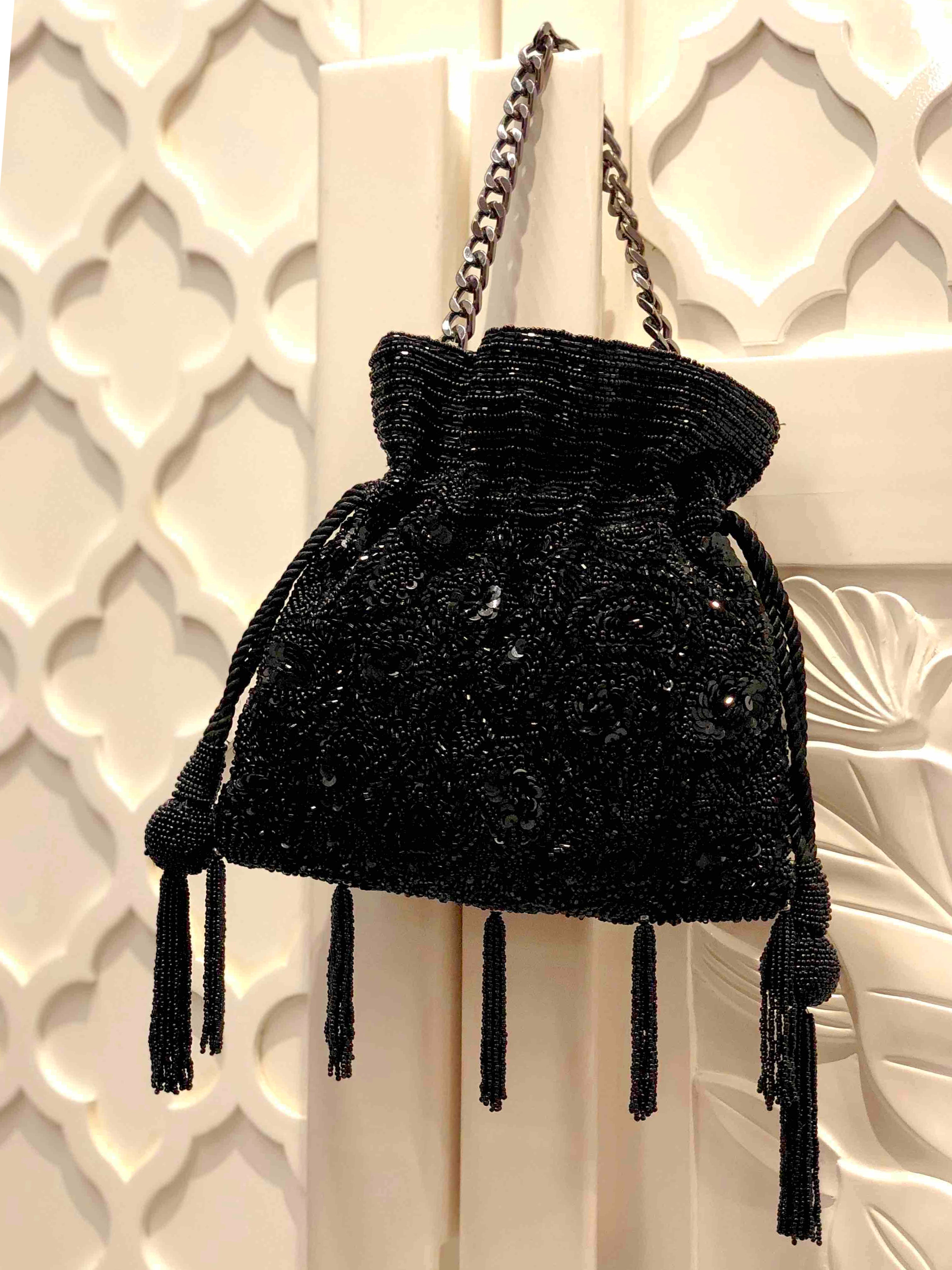 Black Aara Flapper Bag