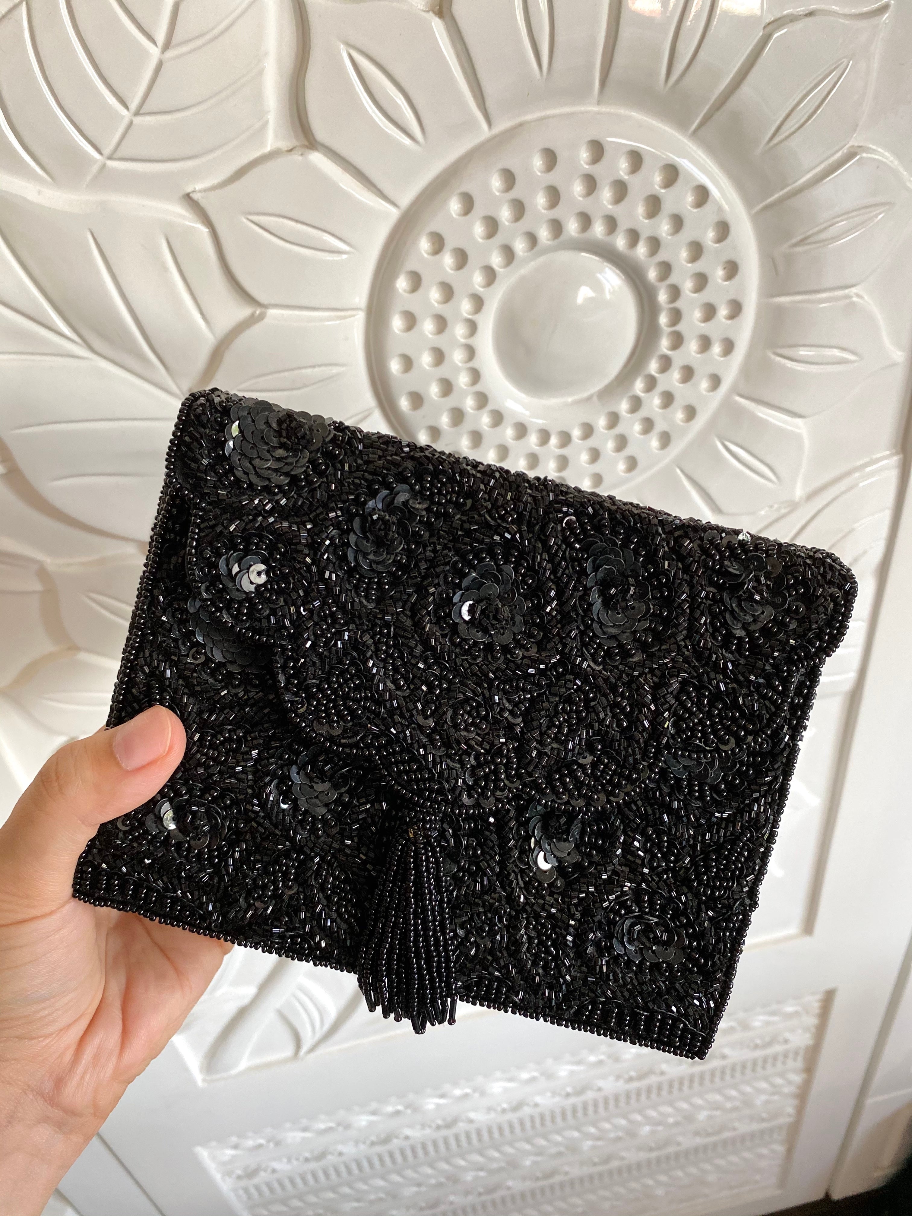 Black Aara Flapper Clutch