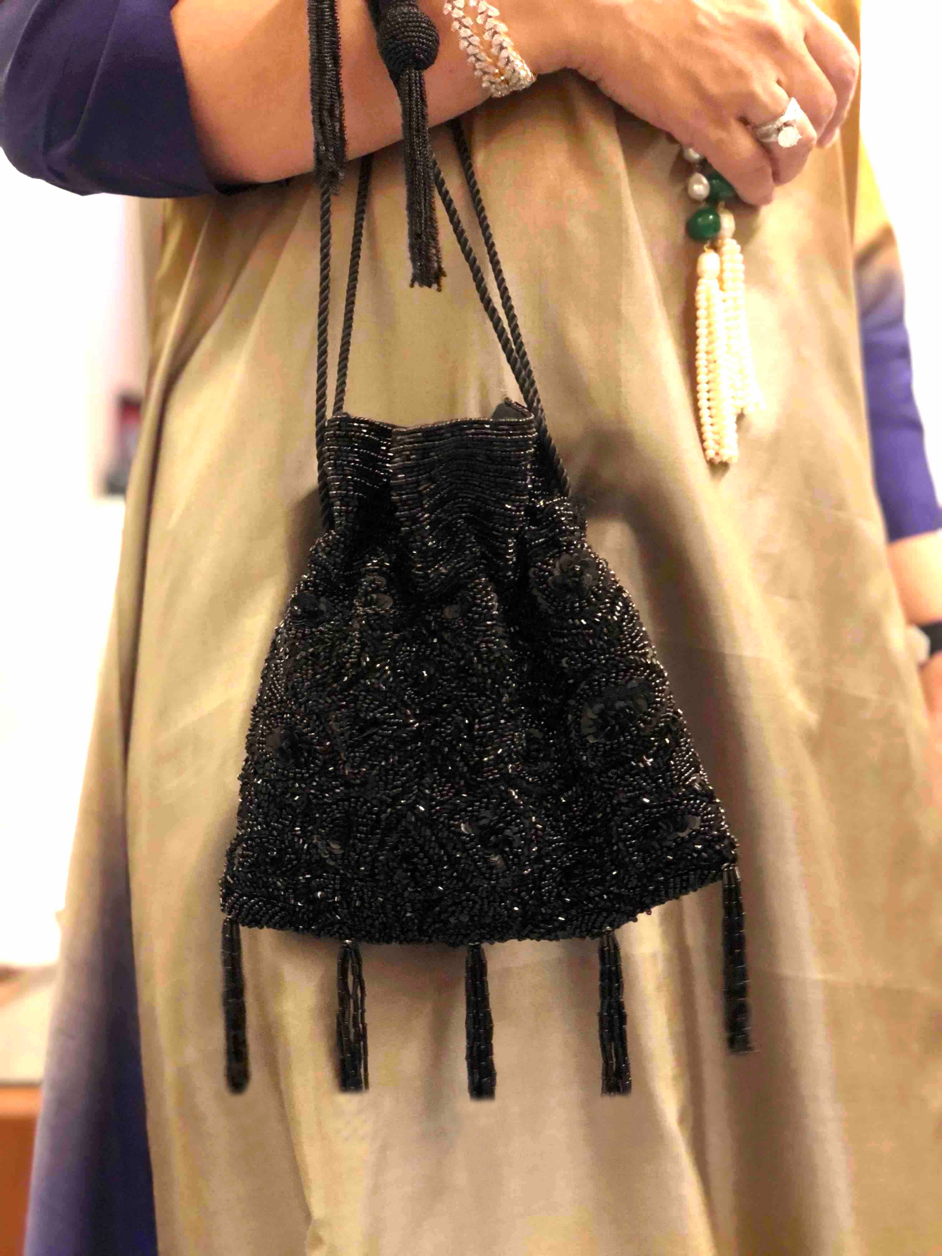 Black Aara Flapper Bag