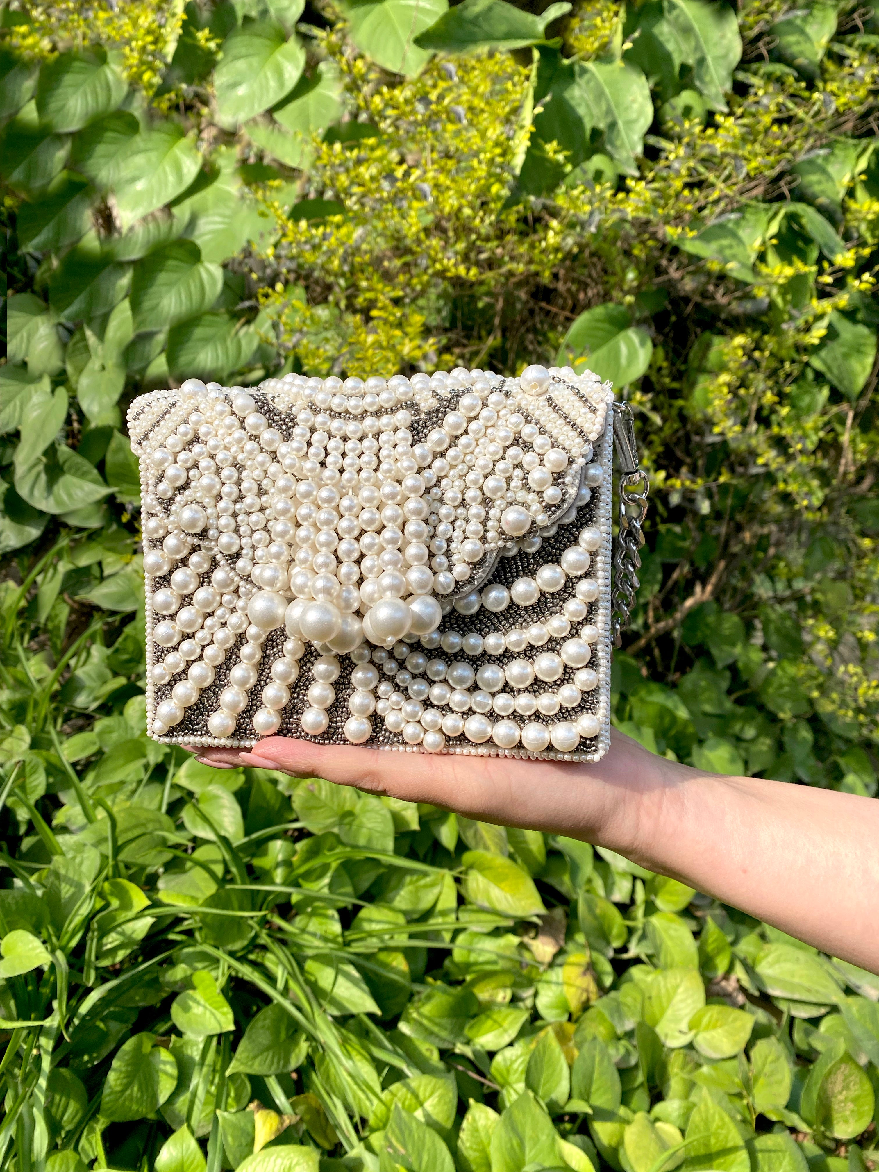 Grey Pearl Arabia Clutch