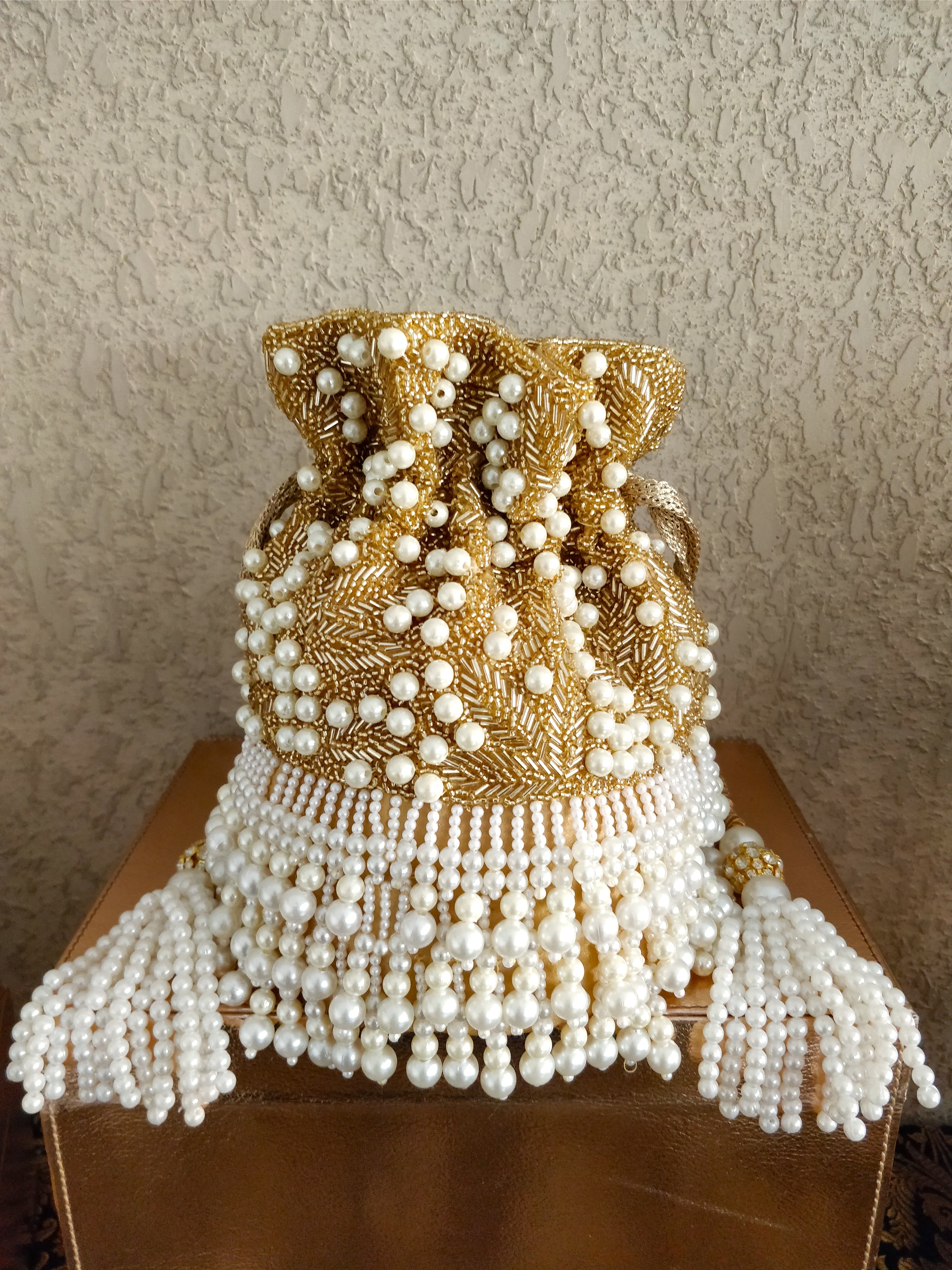 Gold Pearl Flapper