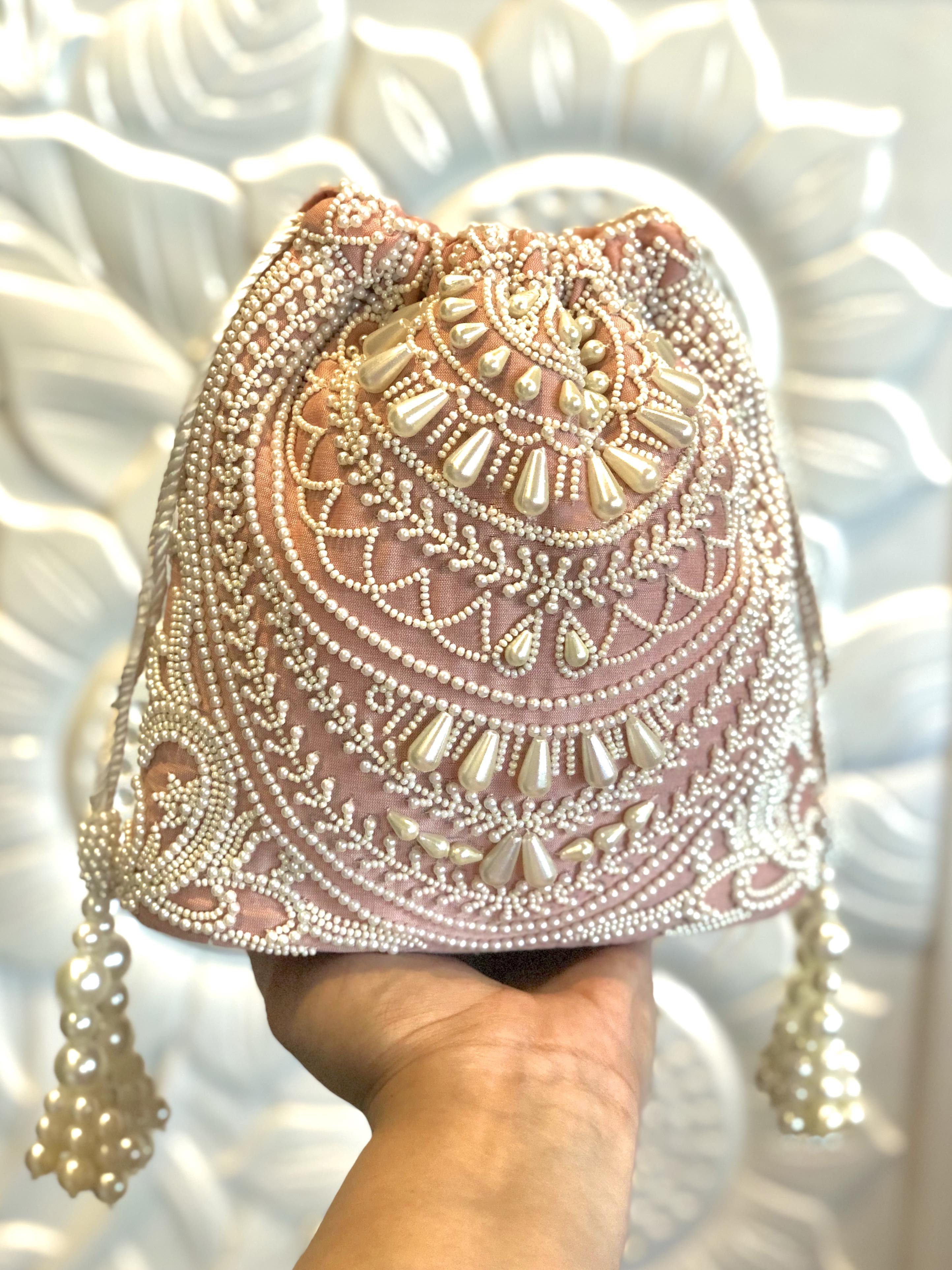 Light Pink Pearl Necklace Bucket