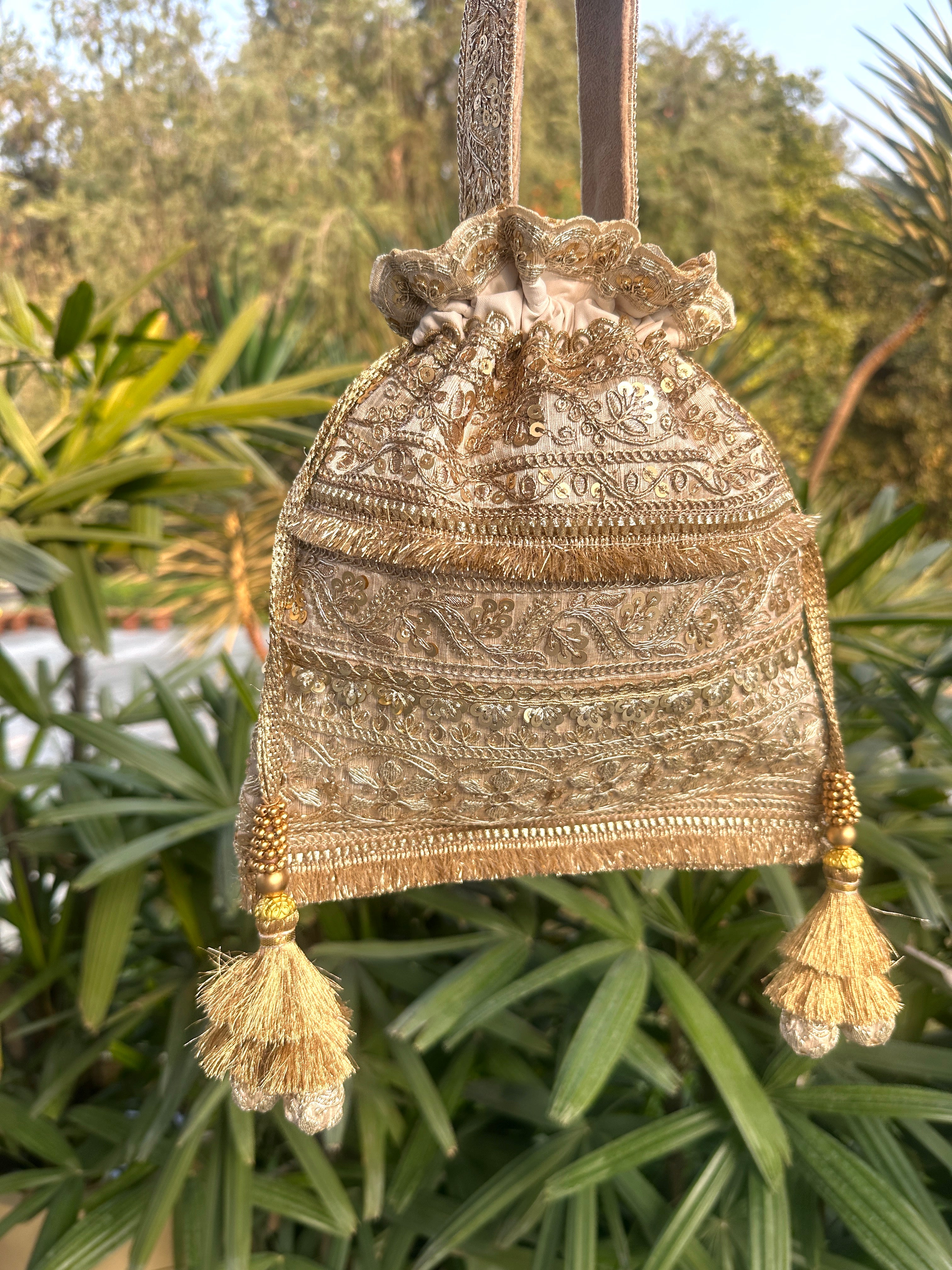 Gold Zarrin Lace Bag