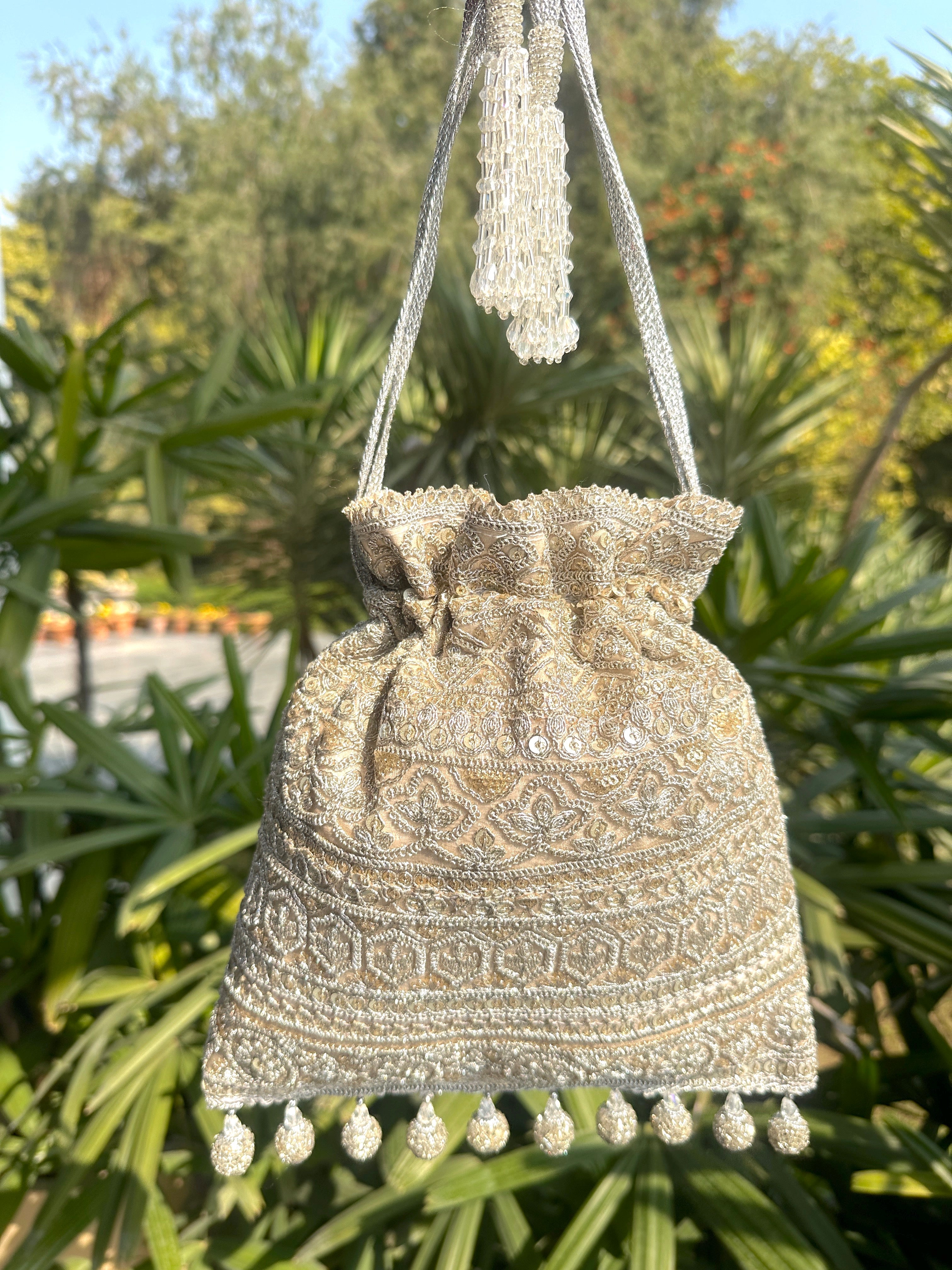 Noor Flapper Bag