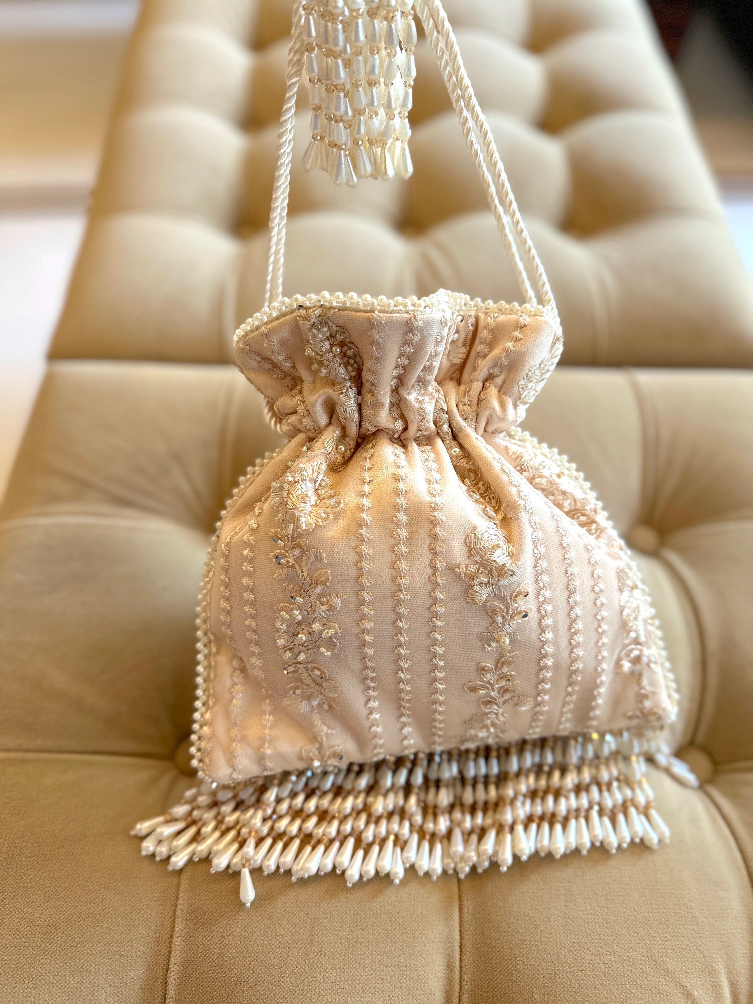 Safana Pearl Flapper