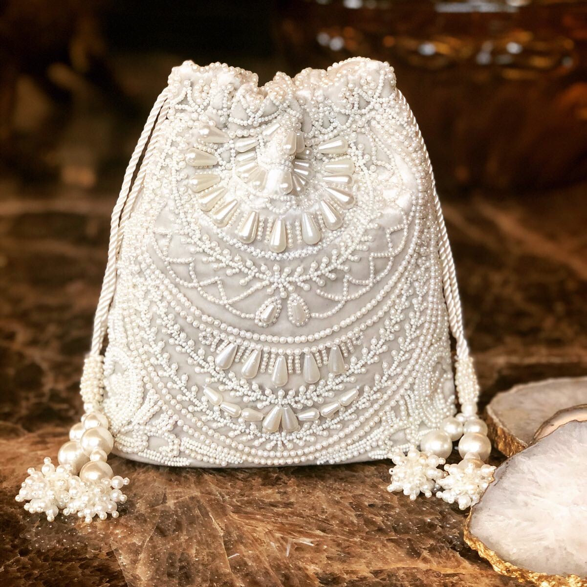 Cream Pearl Necklace Bucket